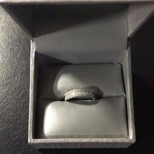 1/4 carrot diamond white gold ring